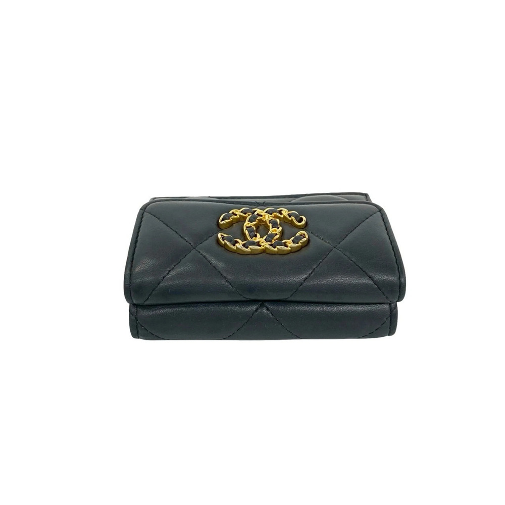 CHANEL Gray Lambskin Leather Logo Wallet - Picture 3 of 10